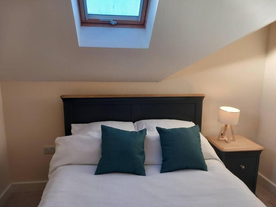 Roomy Penthouse 2 Double Bed Apartment - Spacious - Central Beeston - Free Secure Parking - Nottingham Zewnętrze zdjęcie