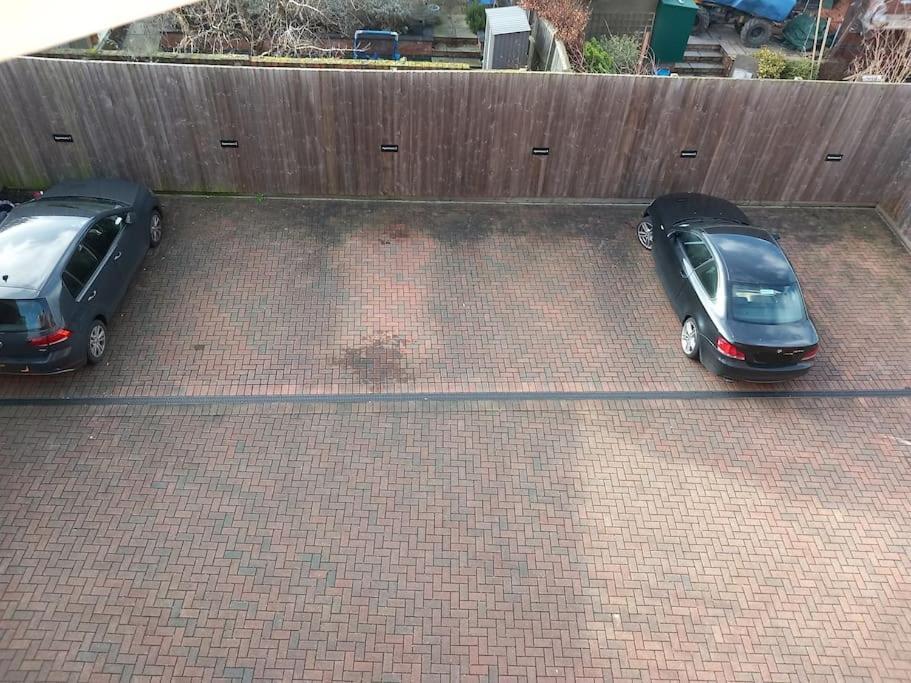Roomy Penthouse 2 Double Bed Apartment - Spacious - Central Beeston - Free Secure Parking - Nottingham Zewnętrze zdjęcie